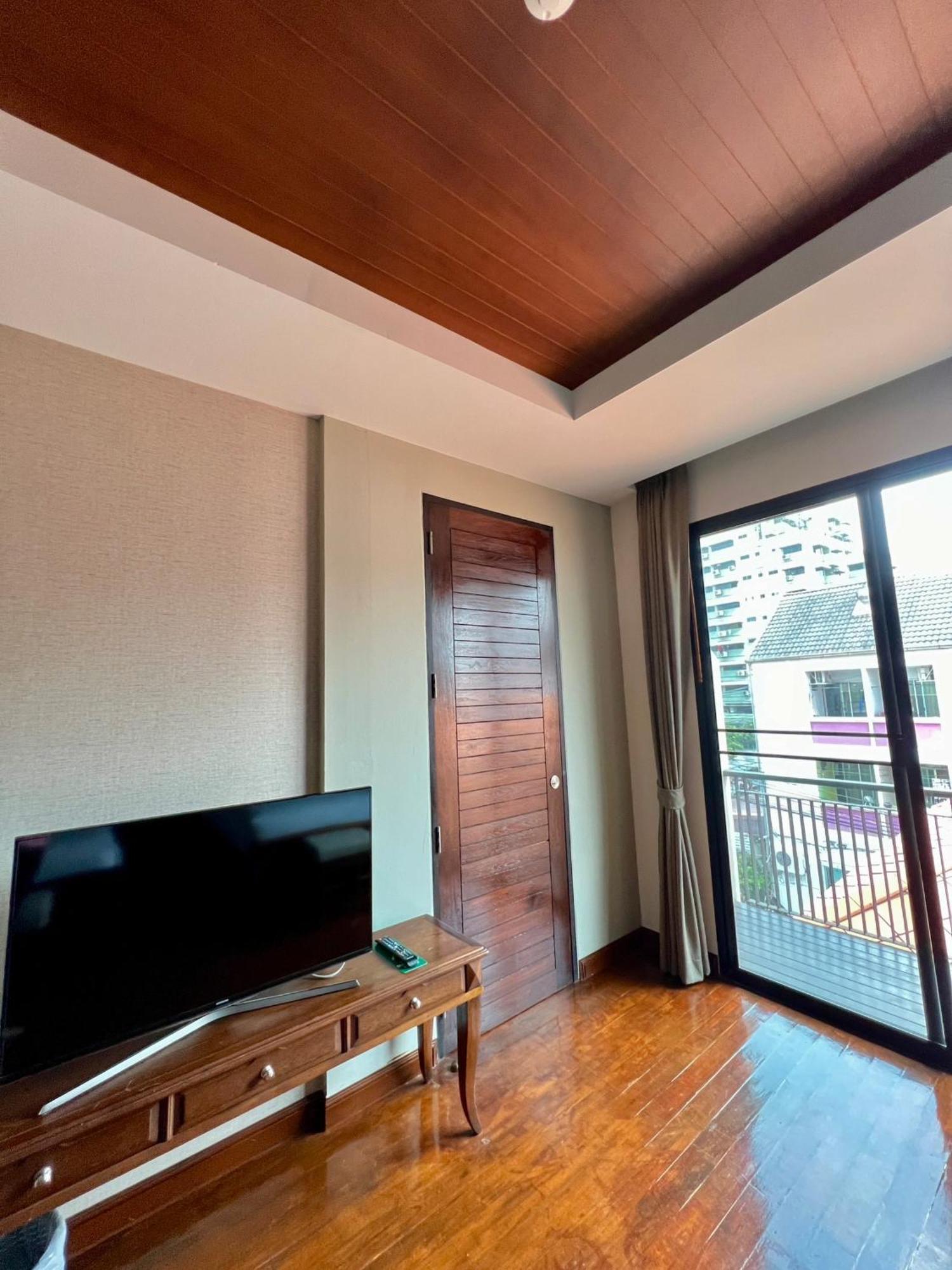 Yotaka Bangkok Hotel Экстерьер фото